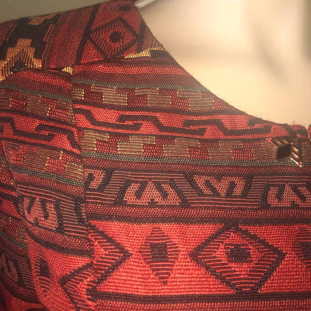 BCBG Generation short jacket reds oranges black aztec pattern - Picture 2 of 8